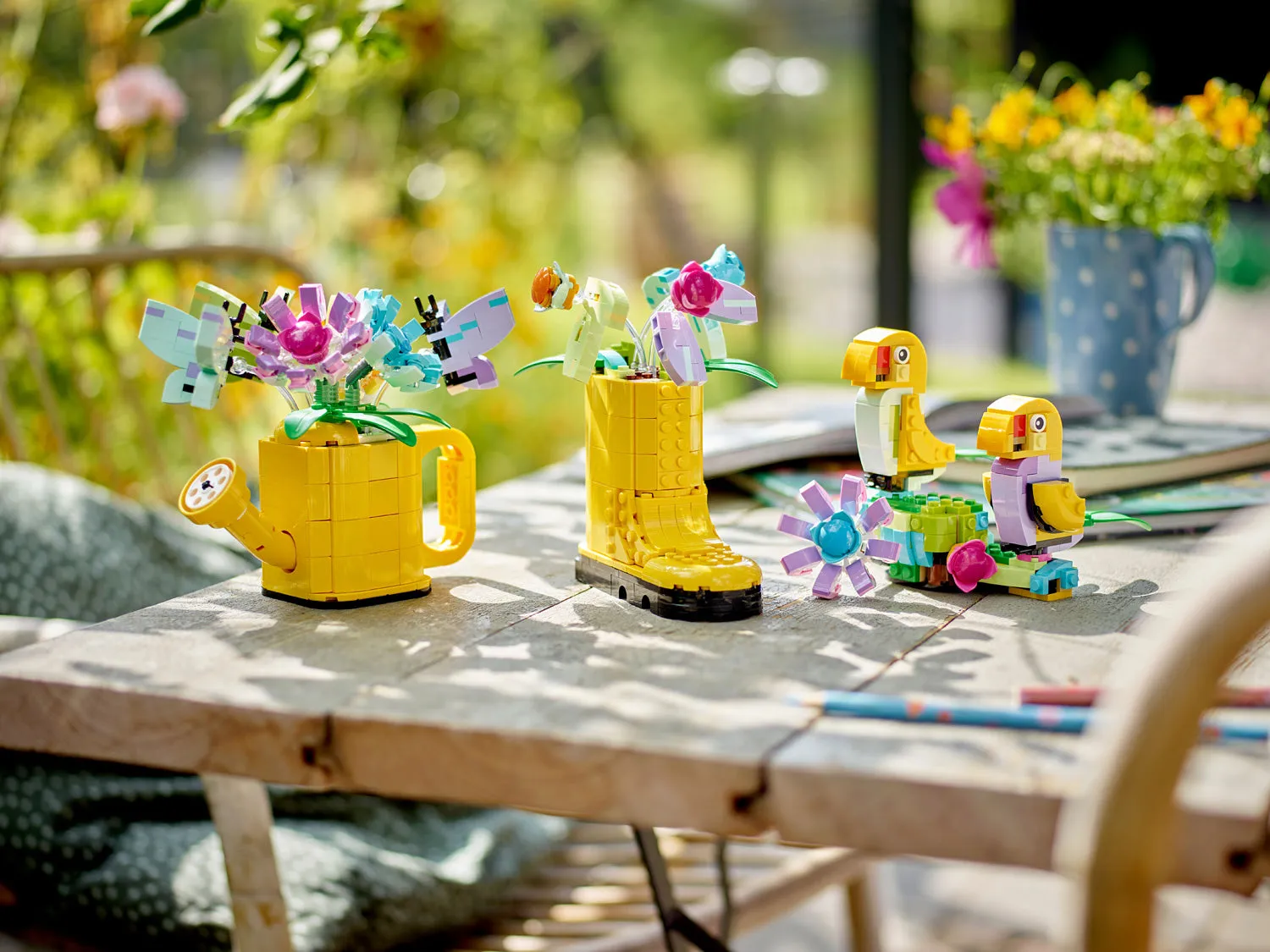 31149 Flowers in Watering Can