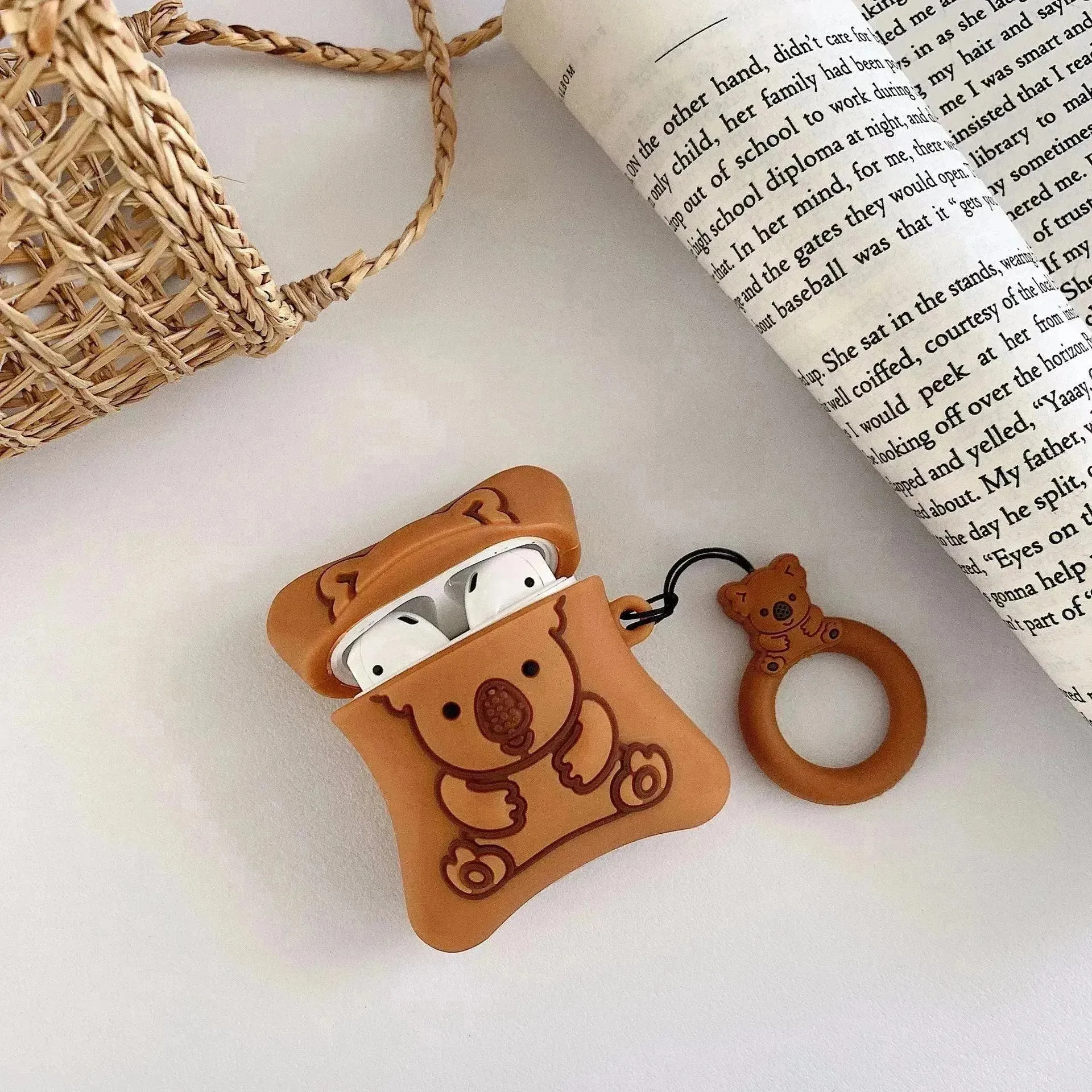 Bear Biscuit Storage Airpods Protective Cover Case