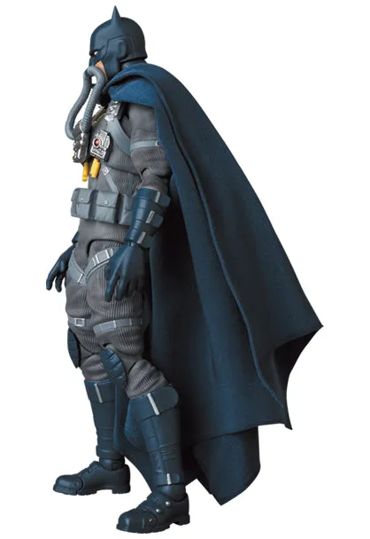 MAFEX Stealth Jumper Batman (Batman: Hush Ver.)